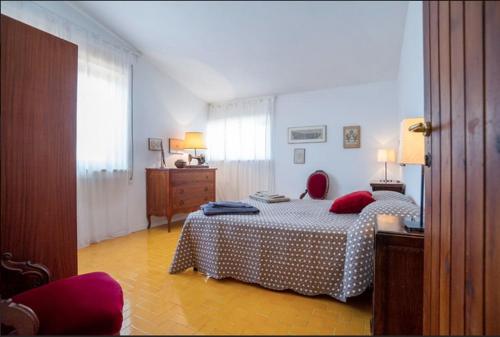 Gallery image of Verde Blu Lakefront Boutique Holiday Apartments Trevignano Romano in Trevignano Romano