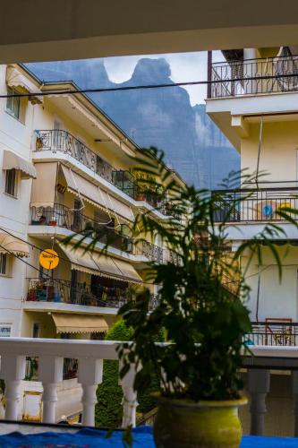 Downtown Meteora apartment