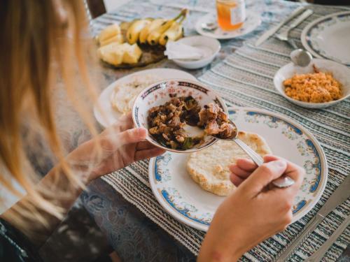 Makanan di atau berdekatan homestay