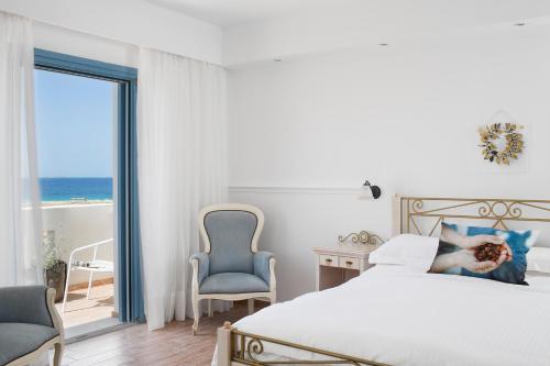 アギオス・プロコピオスにあるLagos Mare Hotelのギャラリーの写真