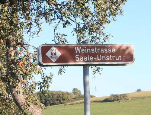 a street sign for a walstringissealeale university at Hotel Sonnekalb in Naumburg