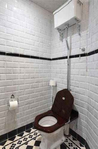 The Aston Tavern photo 35