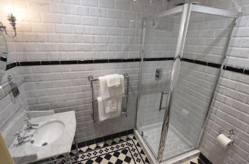 The Aston Tavern photo 29