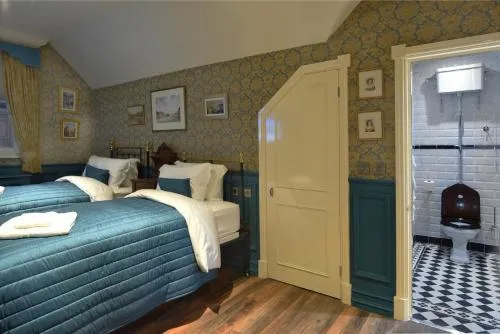 The Aston Tavern photo 12