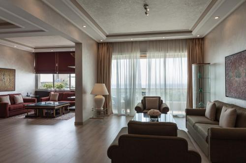 Гостиная зона в Lahoya Homes