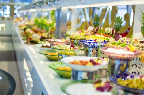 Mad på resortet eller i nærheden