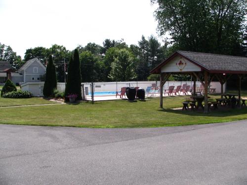 Maple Leaf Motel – Photos 5