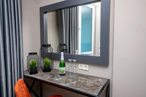 アンタルヤにあるTourist Hotelのギャラリーの写真