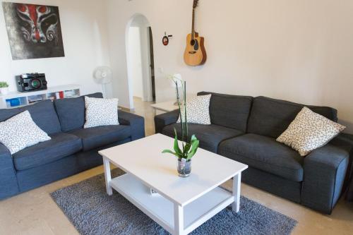 Duquesa Suites Golf and Gardens
