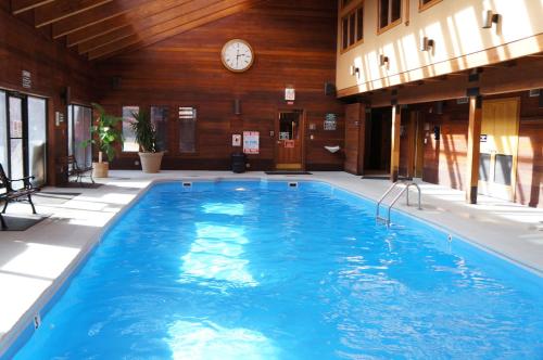 Kolam renang di atau dekat dengan Mountainside 271C