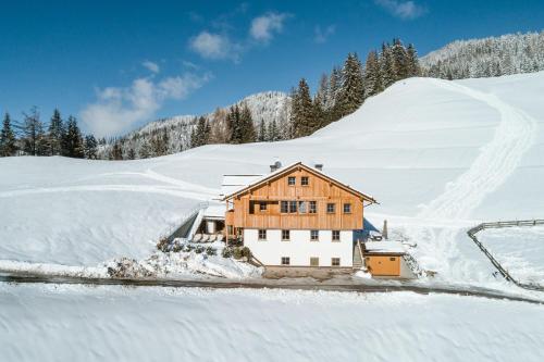 Mountain Chalet Pia – Photos 4
