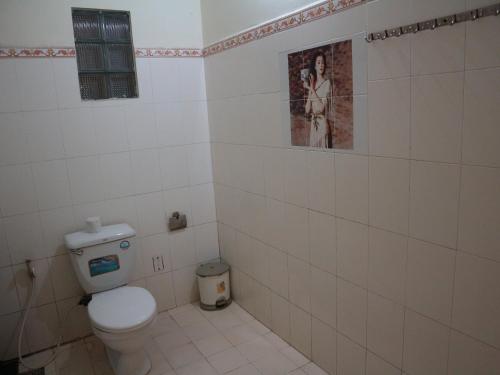 Koupelna v ubytování Nhà Nghỉ BẢO CHÂU