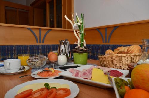 Jídlo v hotelu nebo okolí