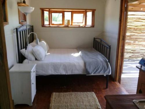 Cama o camas de una habitación en Gaia's Gift - Shepherd's Cottage