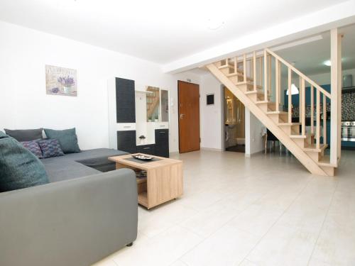 Apartment Anikica 1819