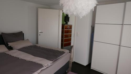 Ein Bett oder Betten in einem Zimmer der Unterkunft Sandras Flat