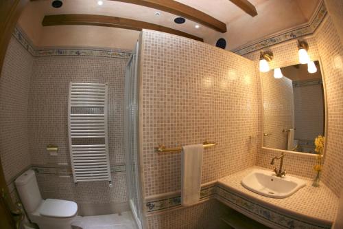Ванна кімната в Casa Avellanas