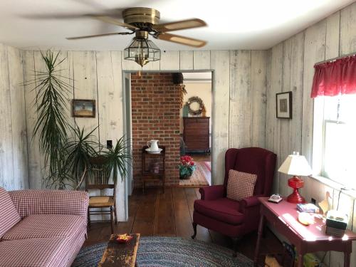 Riverwind Inn Bed and Breakfast – Photos 3