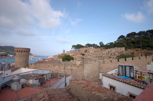 Lets Holidays APARTMENT IN THE OLD TOWN TOSSA