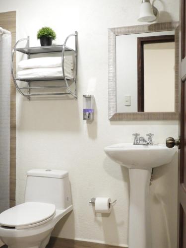 Gallery image of Santa Posada Suites by Lunian in Guanajuato
