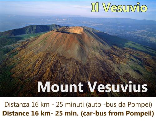 Pemandangan gunung umum atau pemandangan gunung yang diambil dari rumah tamu ini
