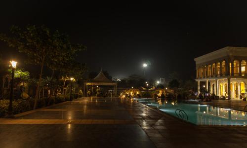 Bazén v ubytování UVA Meridian Bay Resort & Spa nebo v jeho okolí