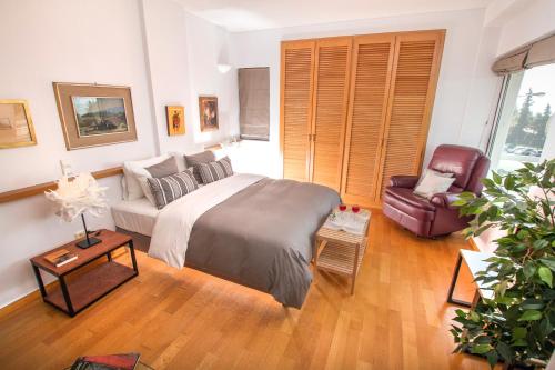 Athens luxurious apartment - sea view!
