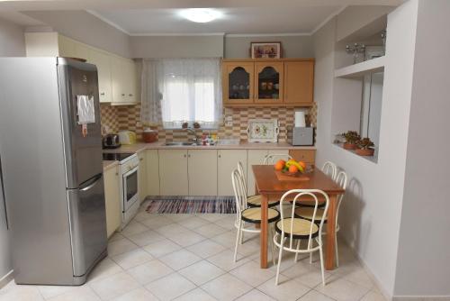 Dapur atau dapur kecil di Fanis Apartment