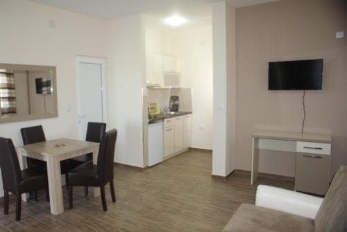 Gallery image of Helena Apartments in Ulcinj