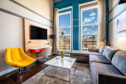 Century Park Hotel LA Image