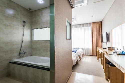 Koupelna v ubytování Incheon Aiport Airrelax hotel