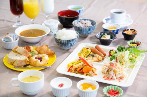 Morgenmad for gæster der bor på Smile Hotel Kumamoto Suizenji