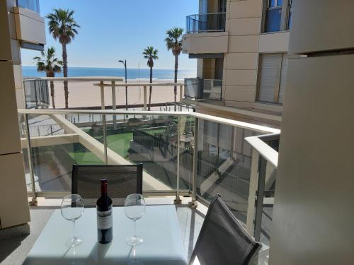 Booking.com: APARTAMENT-PRIMERA LINEA PLAYA PATACONA ...