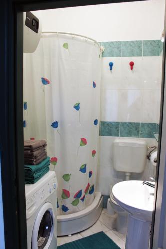Lovely studio apartment by the sea in Volosko