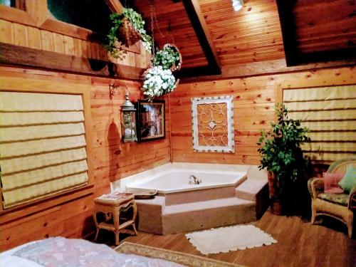 Ένα μπάνιο στο Cherokee Mountain log Cabins