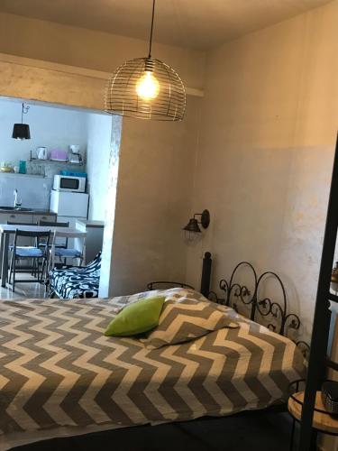 Katil atau katil-katil dalam bilik di Apartments Karla & Marija