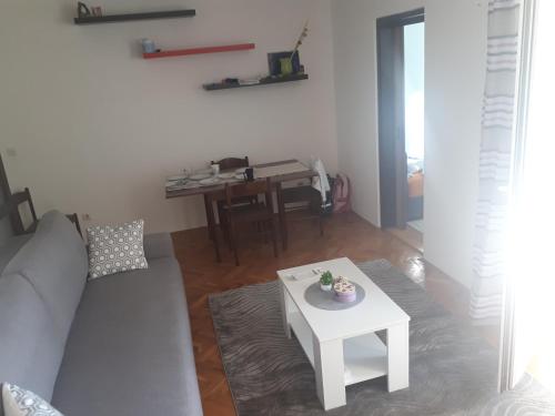 Gallery image of Apartment Tijana in Sutomore