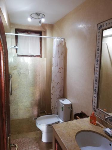 Kamar mandi di Taghazout Beach