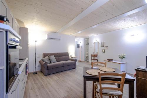 Kuchyň nebo kuchyňský kout v ubytování Il borghetto di Torno