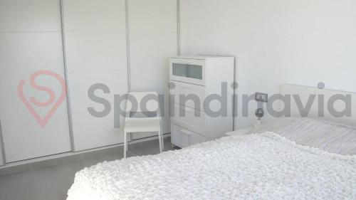 Katil atau katil-katil dalam bilik di Astonishing beach and pool house