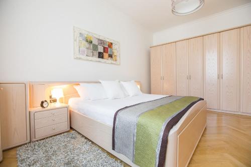 Angela Main Street Luxury Oasis & Free parking