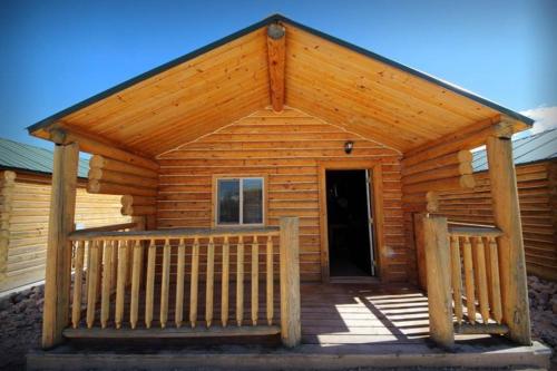 Bear Country Cabin #3 – Photos 4