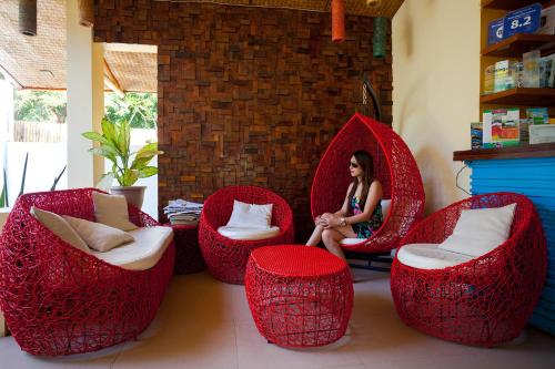 Χώρος καθιστικού στο Blue Lagoon Inn & Suites