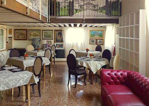 Restoran ili neka druga zalogajnica u objektu Villa Cornaro Tourist Suites