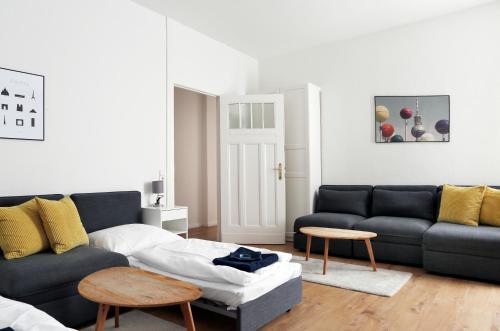 GREIF by ROCKCHAIR Apartments l SUPERHOST Status l 2 Bedrooms Boxspringbeds in City Center - Cozy Family & Business Flair welcomes you! photo 13