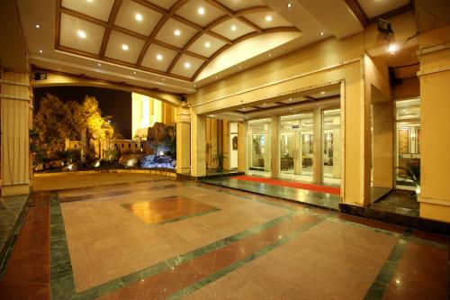 Gallery image of Midtown Grand in Hisār