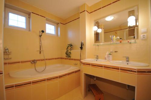 A bathroom at Privat Ivan
