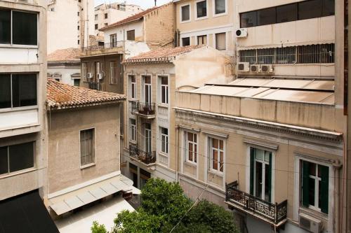 Ermou 44 - 3bdr Apartment