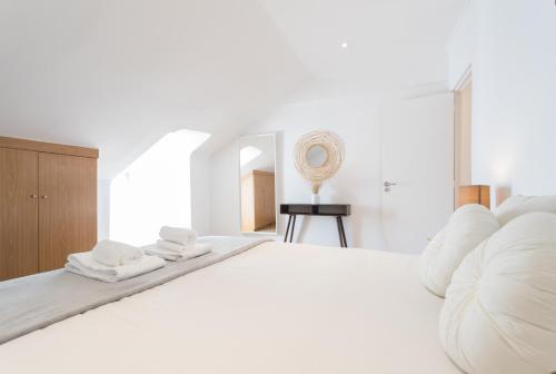 Gallery image of Rato Cozy 3BR w/balcony - by LU Holidays in Lisbon