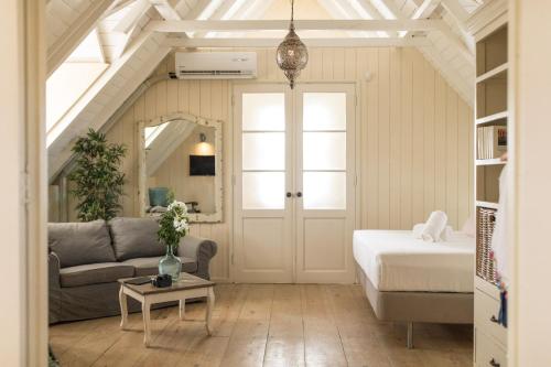 A seating area at Landhuis Klein Santa Martha Boutique Hotel Restaurant.